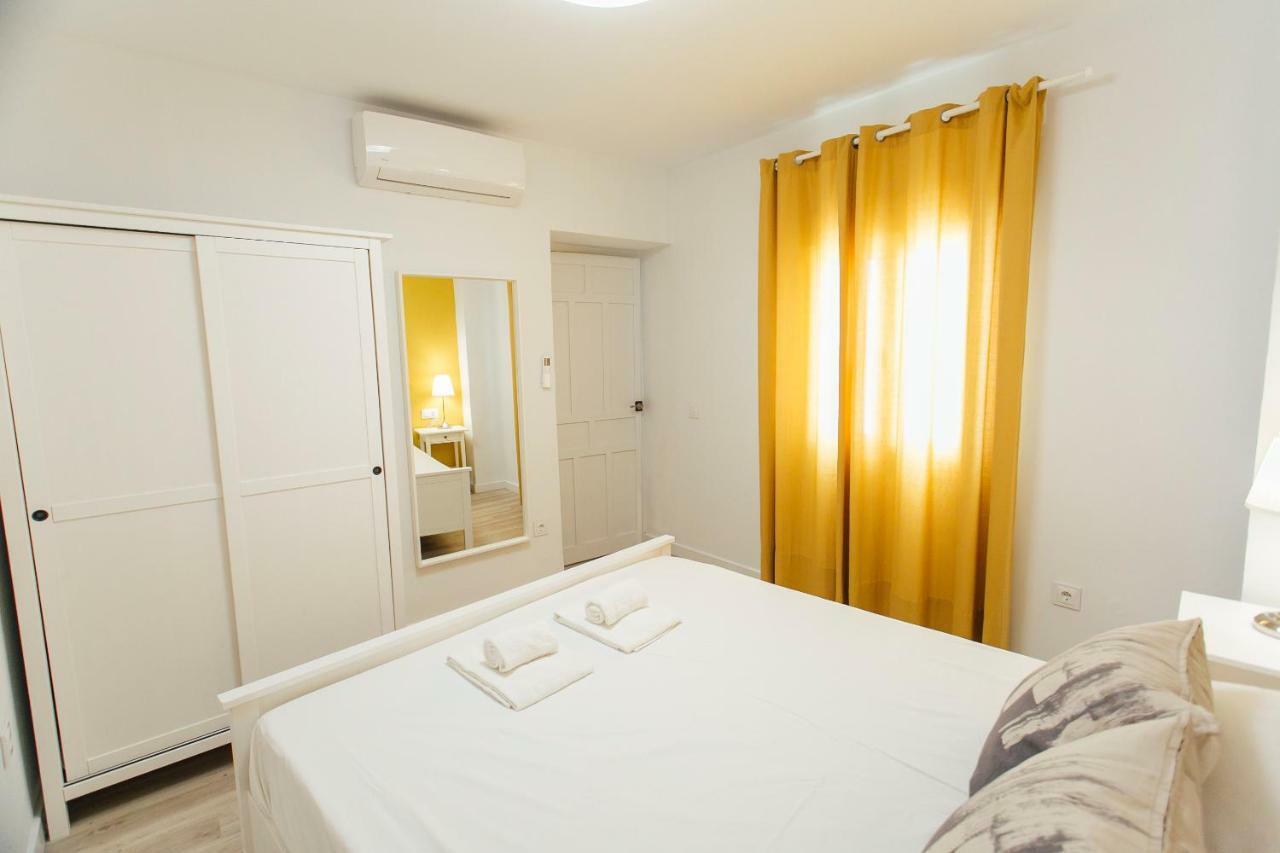Colorful And Diaphanous- 3Bd 1Bth - Peral Seville Luaran gambar